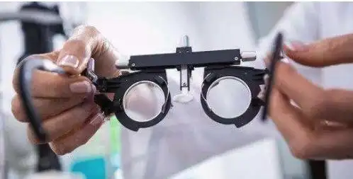 眼镜店要来多久生意好_眼镜店营销方案_眼镜行业暴利但不好做