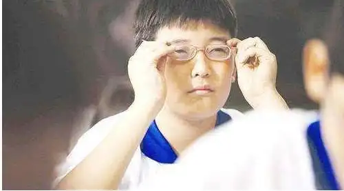 眼镜行业暴利但不好做_眼镜店要来多久生意好_眼镜店营销方案