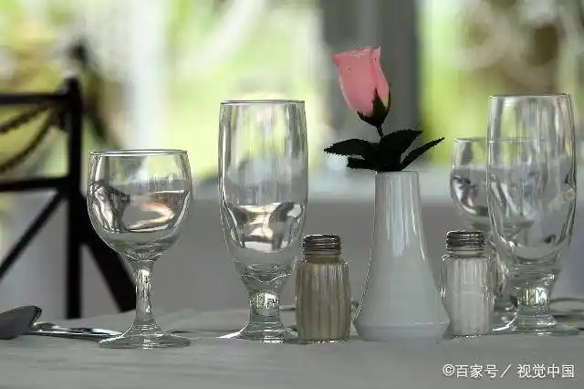 眼镜店要来多久生意好_青少年配镜刚性需求_眼镜店生存之道