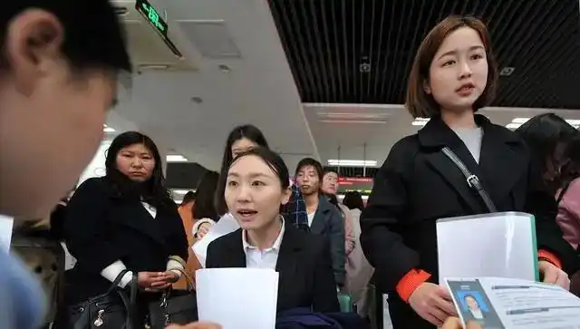 政策性银行校招_国家开发银行好吗_应届生求职首选