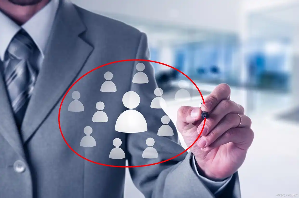 一两个人投资办小厂项目_适合一个人做的小本生意_app拉新工作室创业