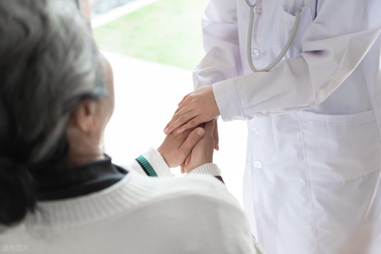 中国健康调查报告 资金_慢性病早期症状_长期透支健康