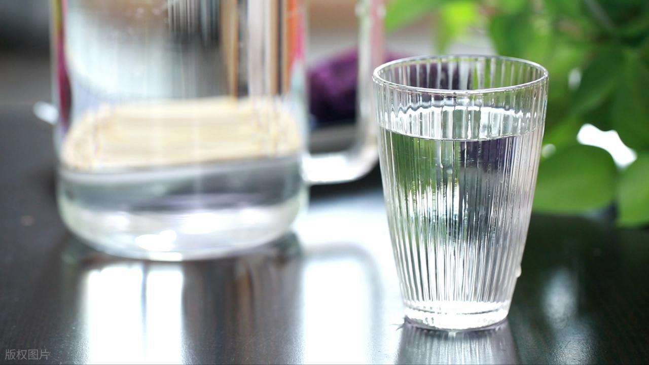 慢性病早期症状_长期透支健康_中国健康调查报告 资金