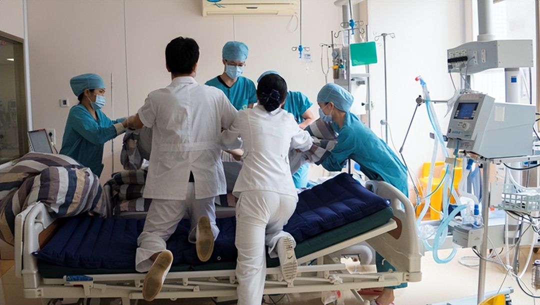 慢性病早期症状_中国健康调查报告 资金_长期透支健康