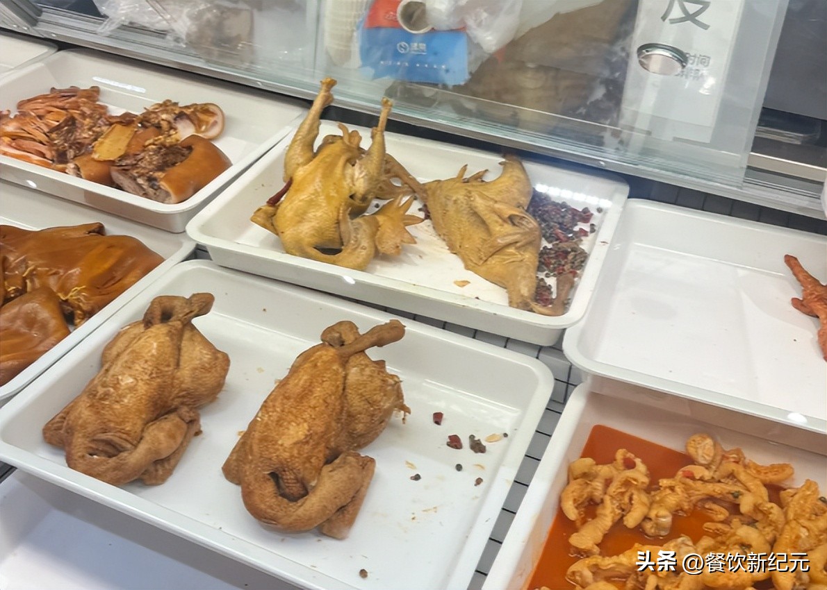 白羽肉鸡与土鸡成本差异_超市卤鸡价格真相_全国走地鸡价格行情