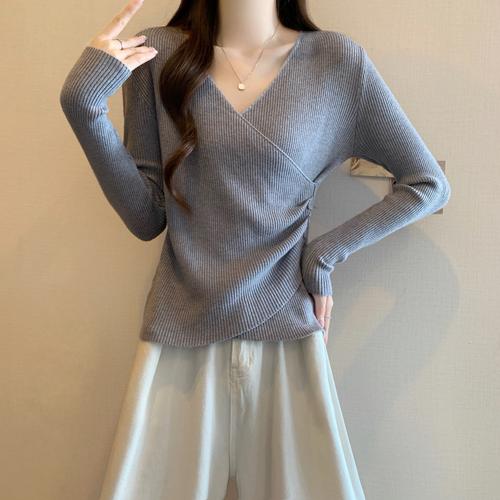 修身打底衫的搭配_秋冬打底衫选购指南_打底衫穿搭技巧