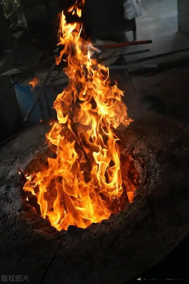 六脉神剑vs火焰刀_六脉神剑火焰刀对比_火焰刀鸠摩智