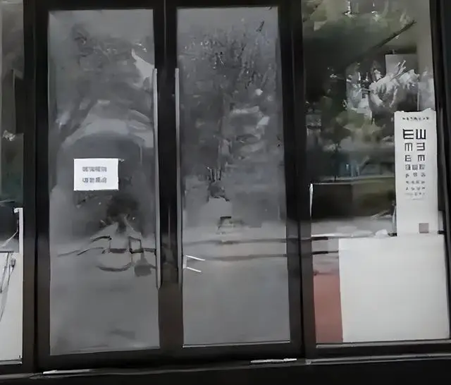 眼镜店经营困境_眼镜店要来多久生意好_眼镜店倒闭原因